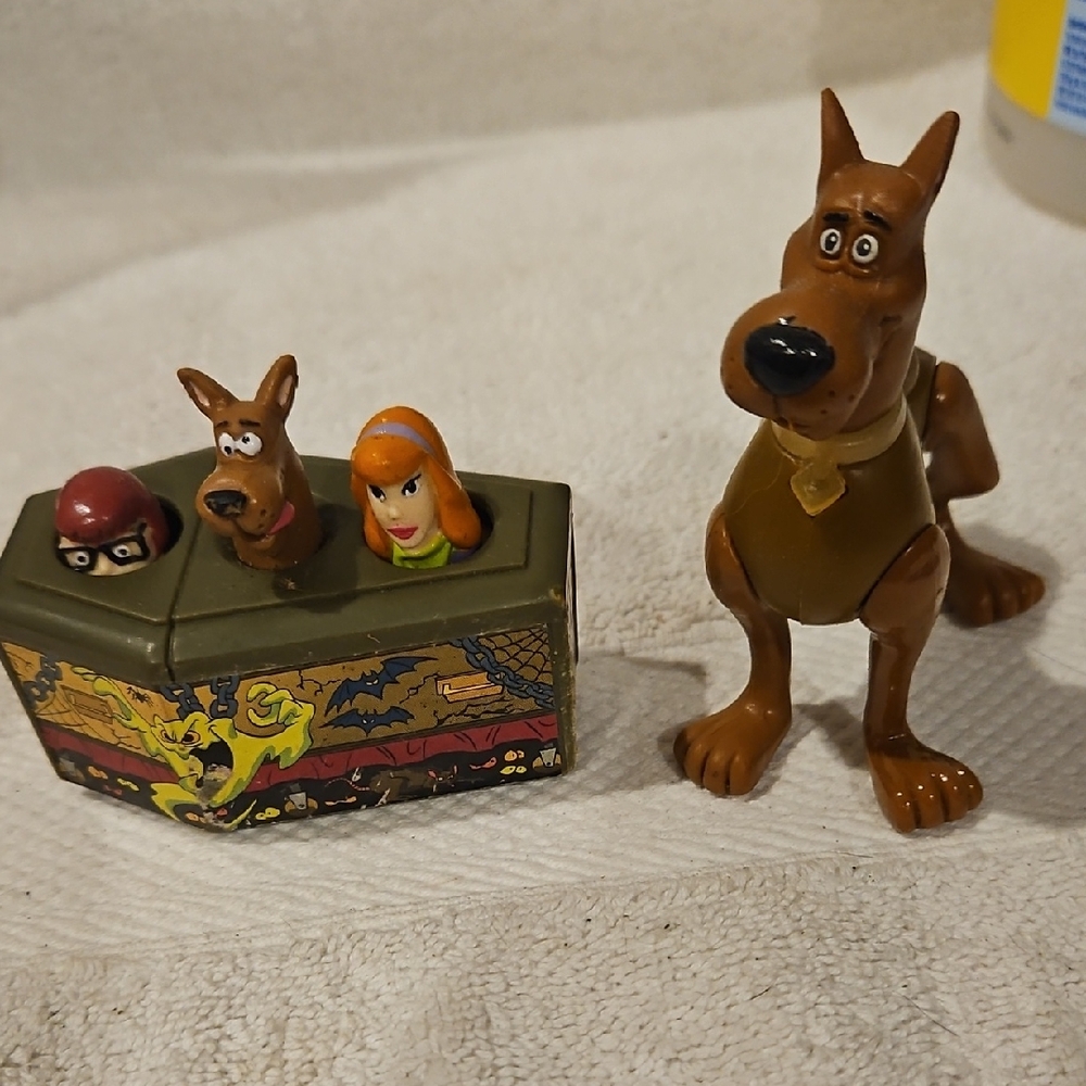 1996 BURGER KING SCOOBY DOO FIGURES
